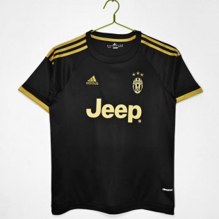 Retro Juventus Third Jersey 2015/16