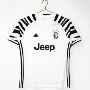 Retro Juventus Third Jersey 2016/17
